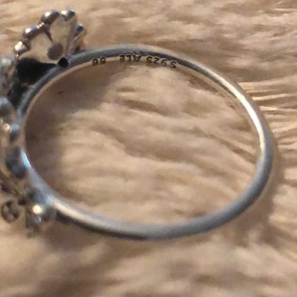 Pandora rings and bracelets - Picture 6 of 8